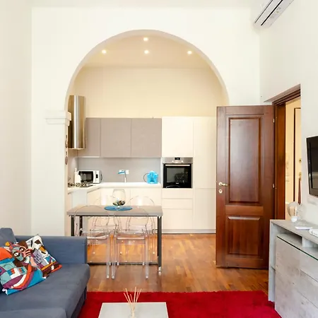 Joivy Bright 2br Flat With Parking In Centre Apartmán *