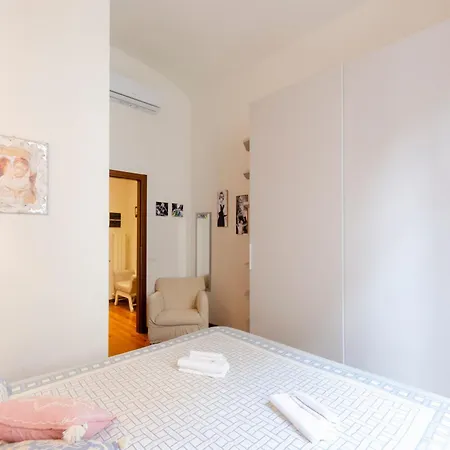 Joivy Bright 2br Flat With Parking In Centre Apartmán Rapallo